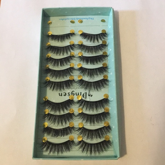 ⚡️9 pack of false/fake eyelashes - Picture 2 of 2